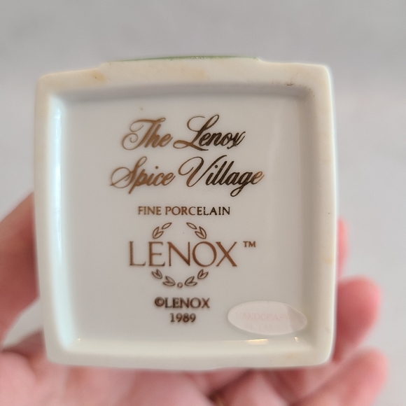 Vintage Lenox Spice Village Spice Jar - 1989 Collection - Tarragon - Picture 5 of 6